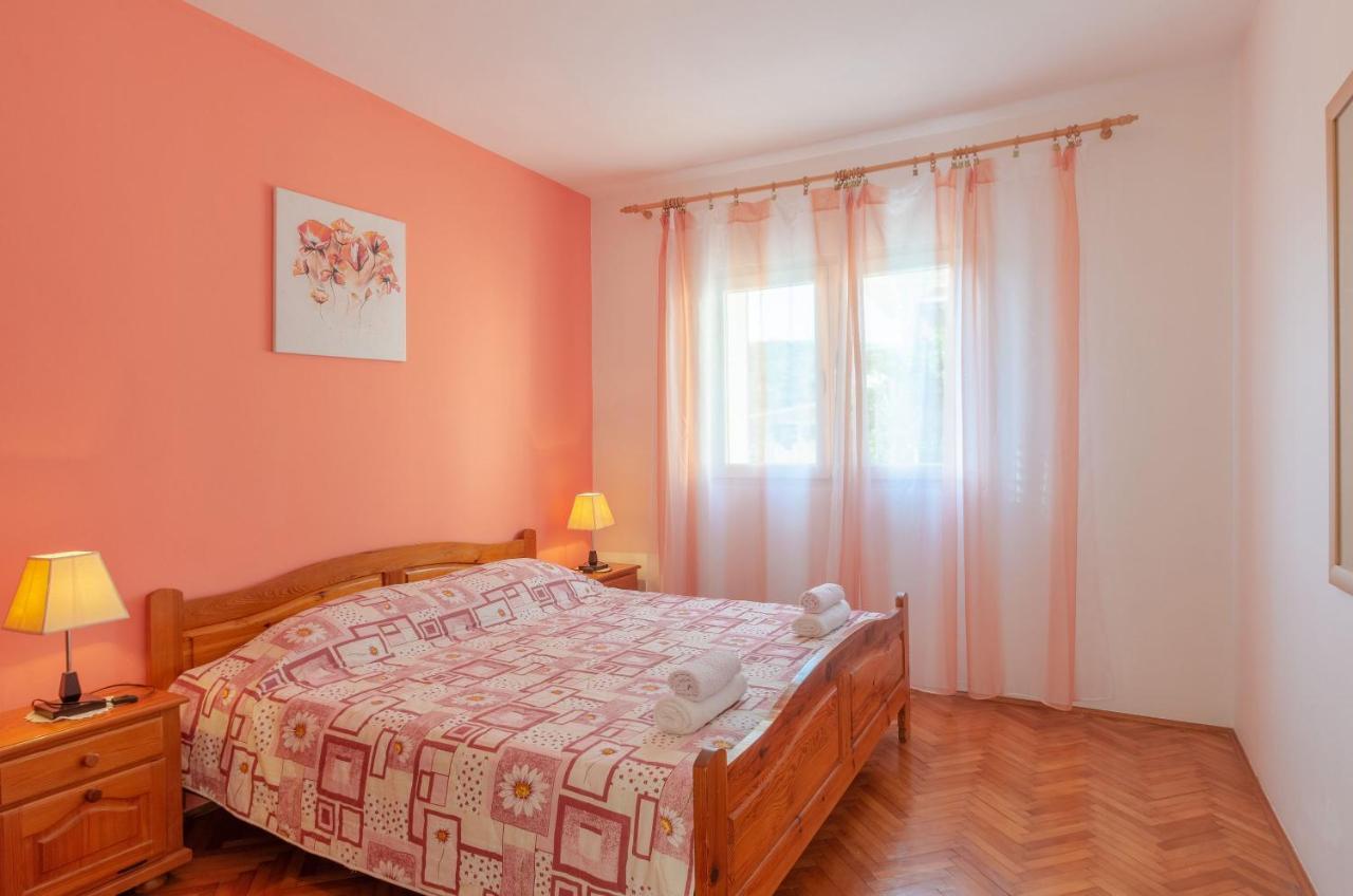 Apartments Daniela Завалатица Экстерьер фото