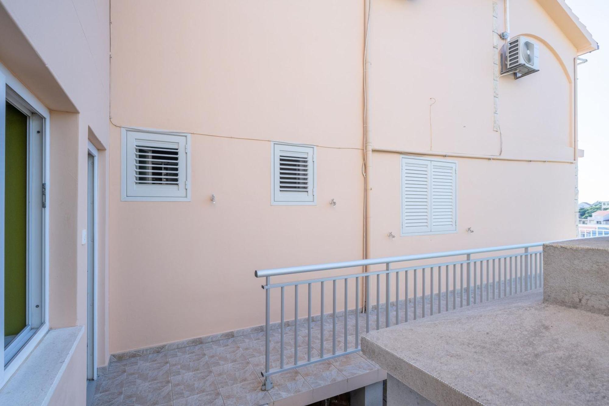 Apartments Daniela Завалатица Экстерьер фото