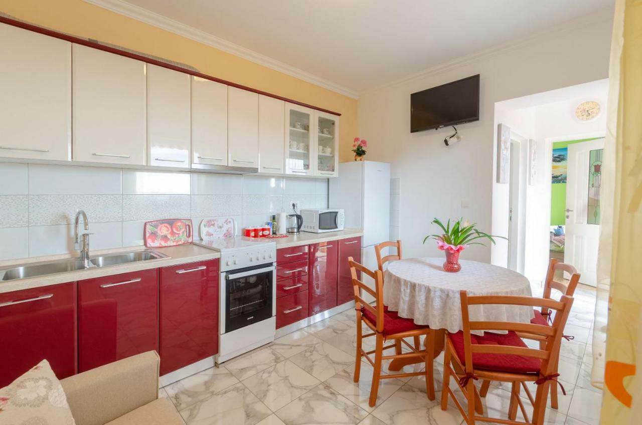 Apartments Daniela Завалатица Экстерьер фото